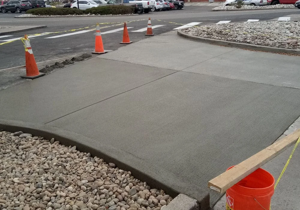 new-driveway-concrete-entrance-into-stripmall-1